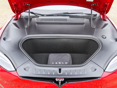 Used 2022 Tesla Model S image 26