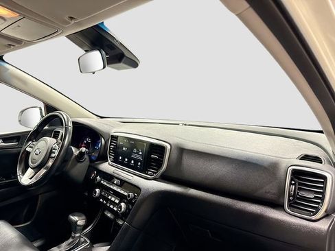Used 2020 Kia Sportage EX image 29