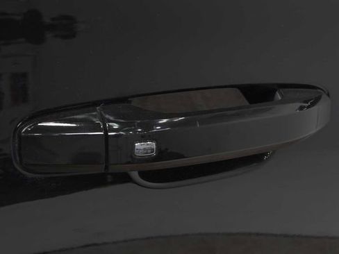 Used 2017 GMC Yukon XL SLT image 19