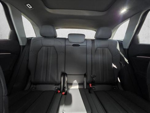 New 2025 Audi Q5 Premium Plus image 15