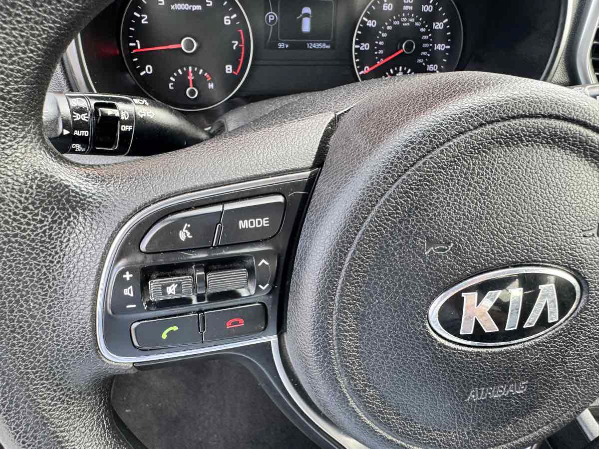 Used 2018 Kia Sportage LX AWD/4WD image 37