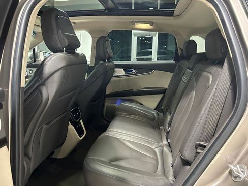 Used 2020 Lincoln Nautilus Reserve w/ Equipment Group 202A image 23