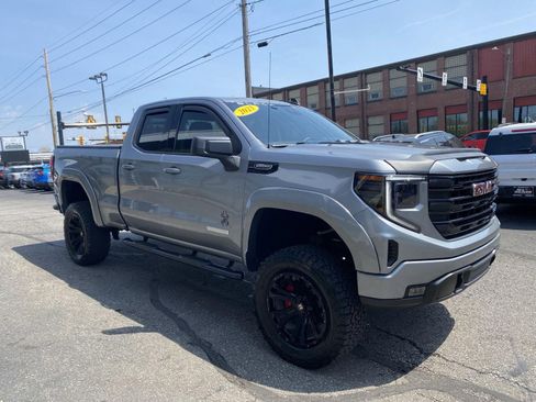 Used 2023 GMC Sierra 1500 Elevation AWD/4WD image 18