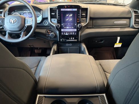 New 2026 RAM 1500 Big Horn AWD/4WD image 17