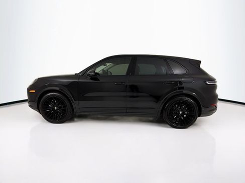 Certified 2026 Porsche Cayenne Turbo AWD/4WD image 2