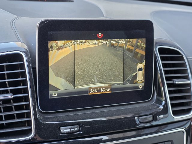 Used 2017 Mercedes-Benz GLE 400 4MATIC image 16