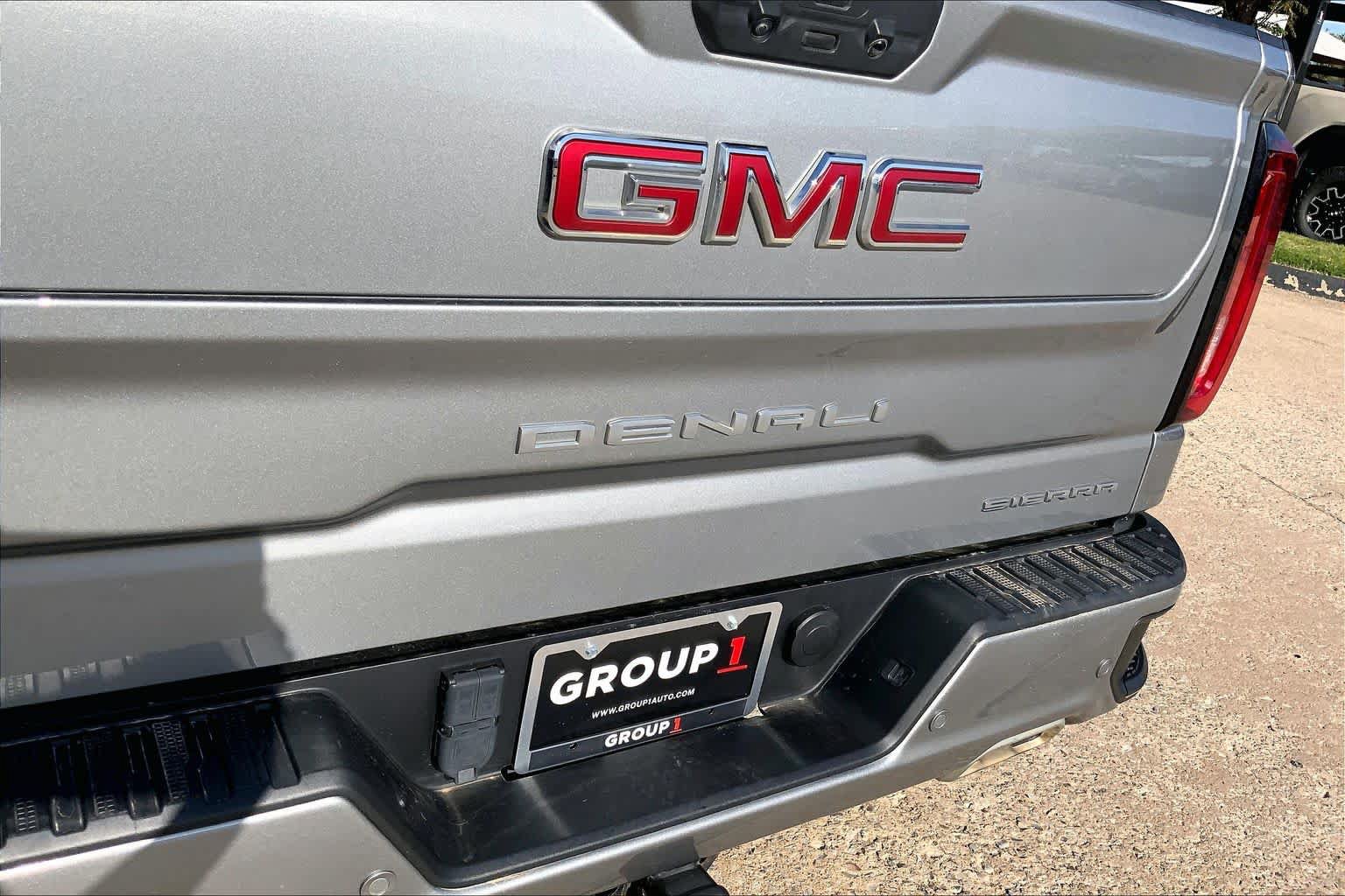 Used 2024 GMC Sierra 1500 Denali w/ Denali Reserve Package AWD/4WD image 29