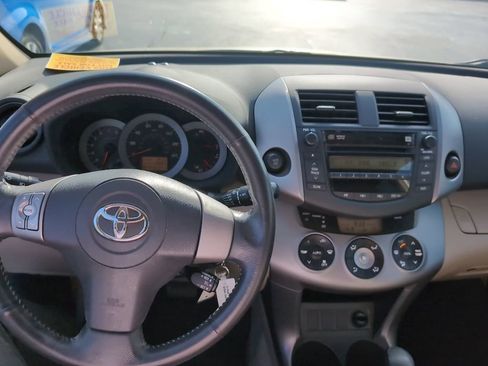 Used 2006 Toyota RAV4 Limited image 15
