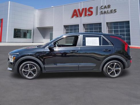 Used 2025 Kia Niro LX FWD image 10