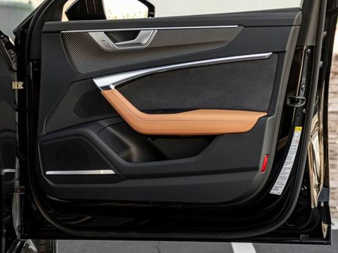 Certified 2023 Audi RS 6 AWD/4WD image 33
