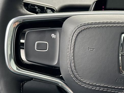 Used 2025 Lincoln Navigator L Reserve w/ Jet Appearance Package image 27