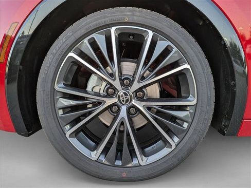New 2026 Toyota Prius XLE FWD image 10