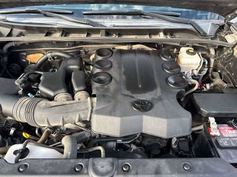 Used 2017 Toyota 4Runner SR5 Premium AWD/4WD image 11
