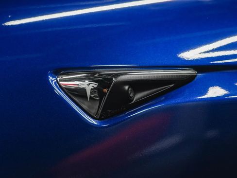 Used 2020 Tesla Model S AWD image 5