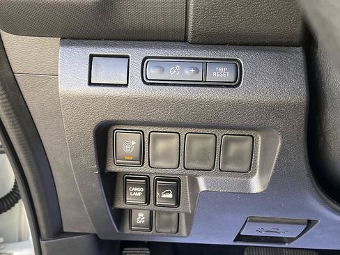 Used 2023 Nissan Frontier SV w/ Technology Package AWD/4WD image 25