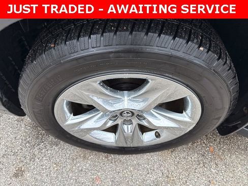 Used 2018 Toyota Highlander Limited image 26