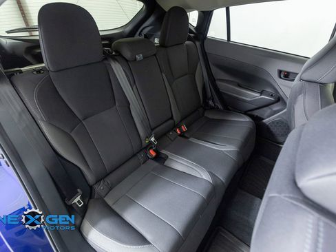 Used 2025 Subaru Crosstrek 2.0i Premium AWD/4WD image 36