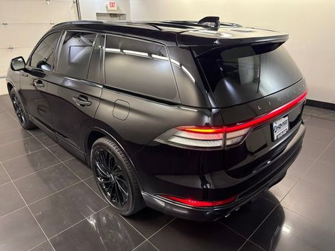 Certified 2025 Lincoln Aviator Reserve w/ Jet Appearance Package AWD/4WD image 4