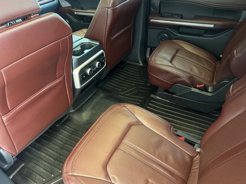 Used 2022 Ford Expedition Max Limited RWD image 28