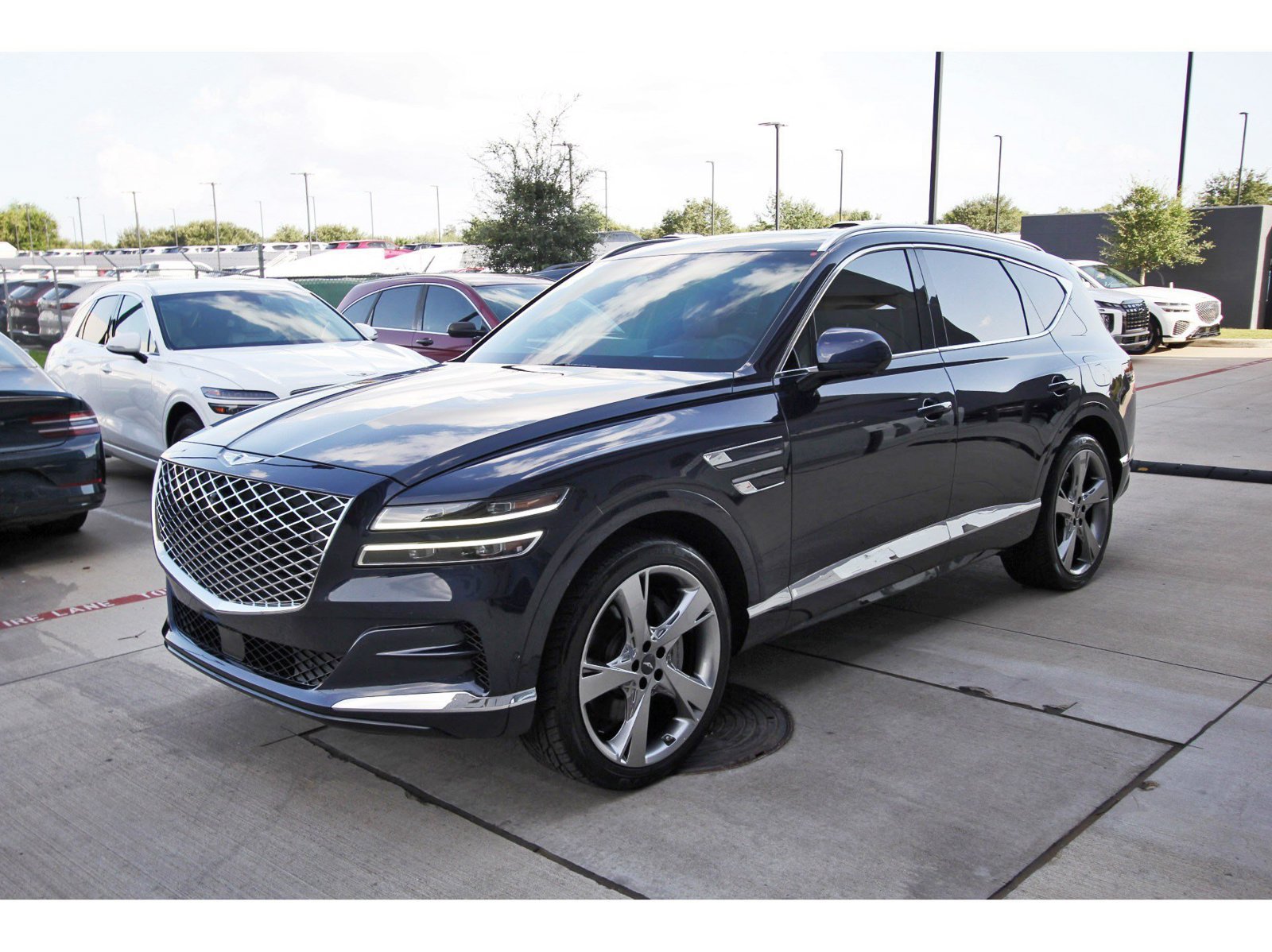 Used 2021 Genesis GV80 3.5T w/ Prestige Package 07 AWD/4WD image 3