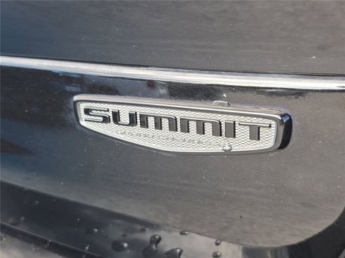Used 2023 Jeep Grand Cherokee L Summit AWD/4WD image 4