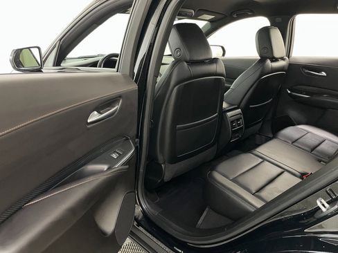 Certified 2023 Cadillac XT4 Sport w/ LPO, Onyx Lite Package image 43