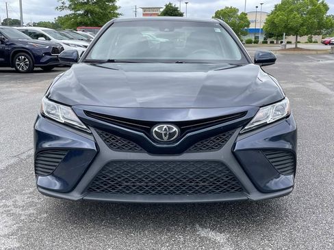 Used 2020 Toyota Camry SE FWD image 9