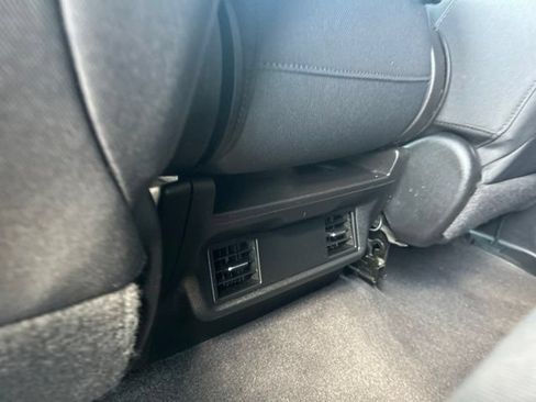 Used 2020 Chevrolet Silverado 1500 LT AWD/4WD image 40