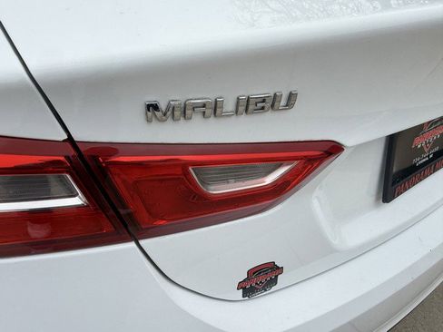 Used 2016 Chevrolet Malibu LT image 37
