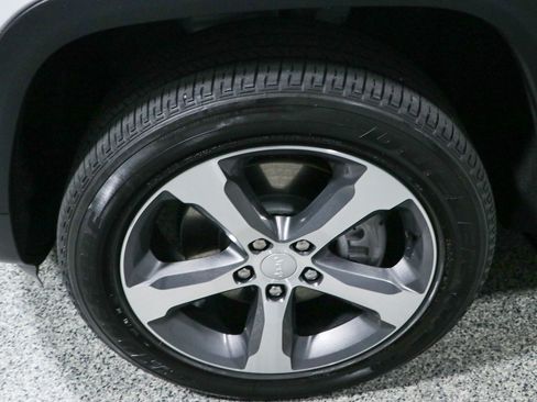 Used 2023 Jeep Grand Cherokee 4WD 4xe image 11