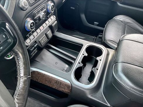 Used 2023 GMC Sierra 3500 Denali w/ Denali Ultimate Package image 15