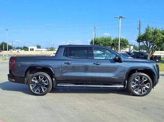 New 2025 GMC Sierra EV Denali video 2