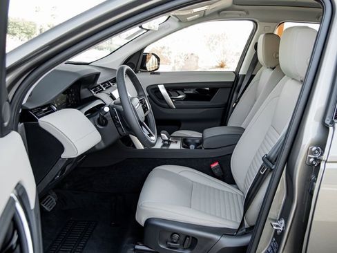 Used 2024 Land Rover Discovery Sport S image 14