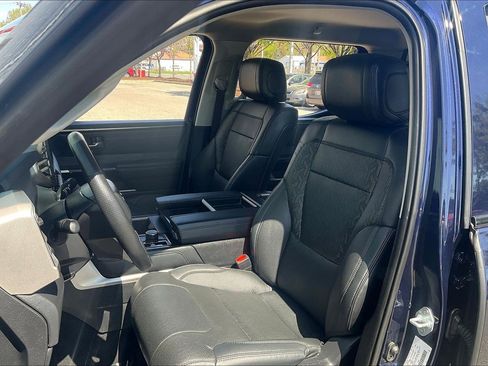 Used 2024 Toyota Tundra Limited AWD/4WD image 29
