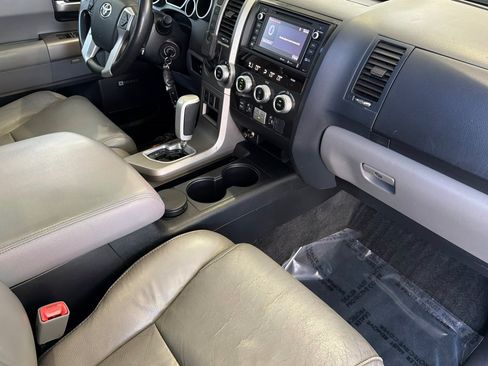 Used 2014 Toyota Sequoia Limited AWD/4WD image 19