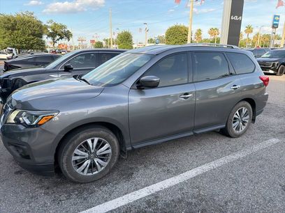 Used 2020 Nissan Pathfinder SV