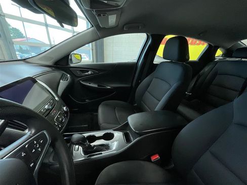 Used 2021 Chevrolet Malibu LS w/ Driver Confidence Package II FWD image 12