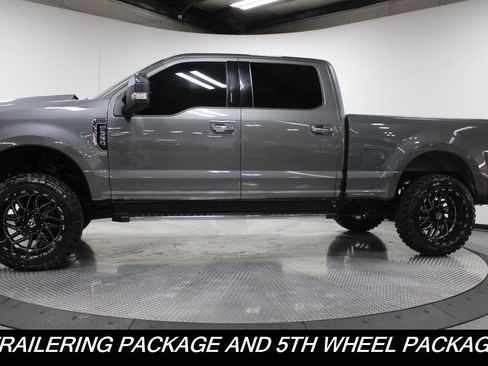 Used 2021 Ford F350 Lariat w/ Chrome Package image 6