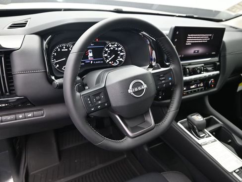 New 2026 Nissan Pathfinder SV FWD image 18