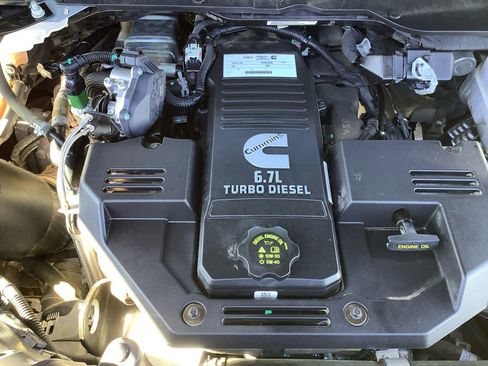 Used 2024 RAM 2500 Laramie w/ Safety Group AWD/4WD image 21