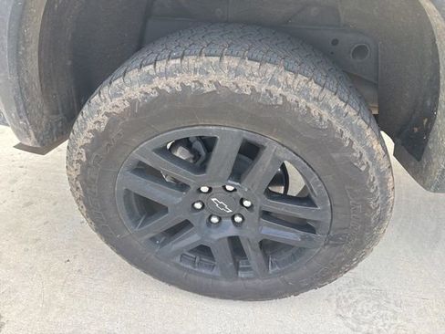 Used 2024 Chevrolet Colorado Trail Boss w/ Advanced Trailering Package image 4