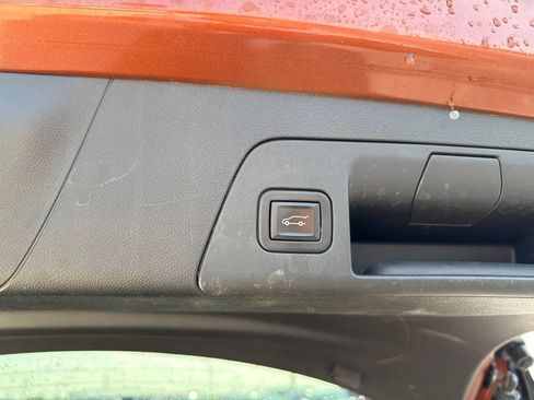 Used 2021 Buick Envision Essence AWD/4WD image 10