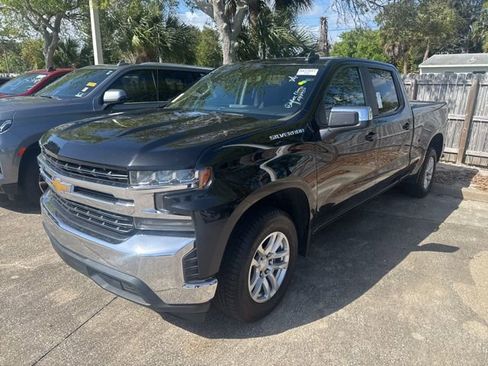 Used 2021 Chevrolet Silverado 1500 LT w/ Bed Protection Package image 3
