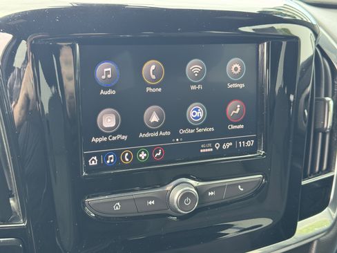 Used 2023 Chevrolet Traverse LT FWD image 30