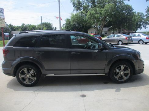 Used 2016 Dodge Journey Crossroad w/ Popular Equipment Group AWD/4WD image 2