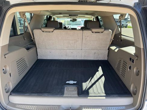 Used 2016 Chevrolet Suburban LTZ image 10
