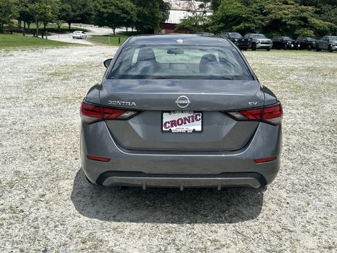Used 2024 Nissan Sentra SV FWD image 6