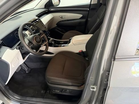 Used 2024 Hyundai Tucson SEL FWD image 16