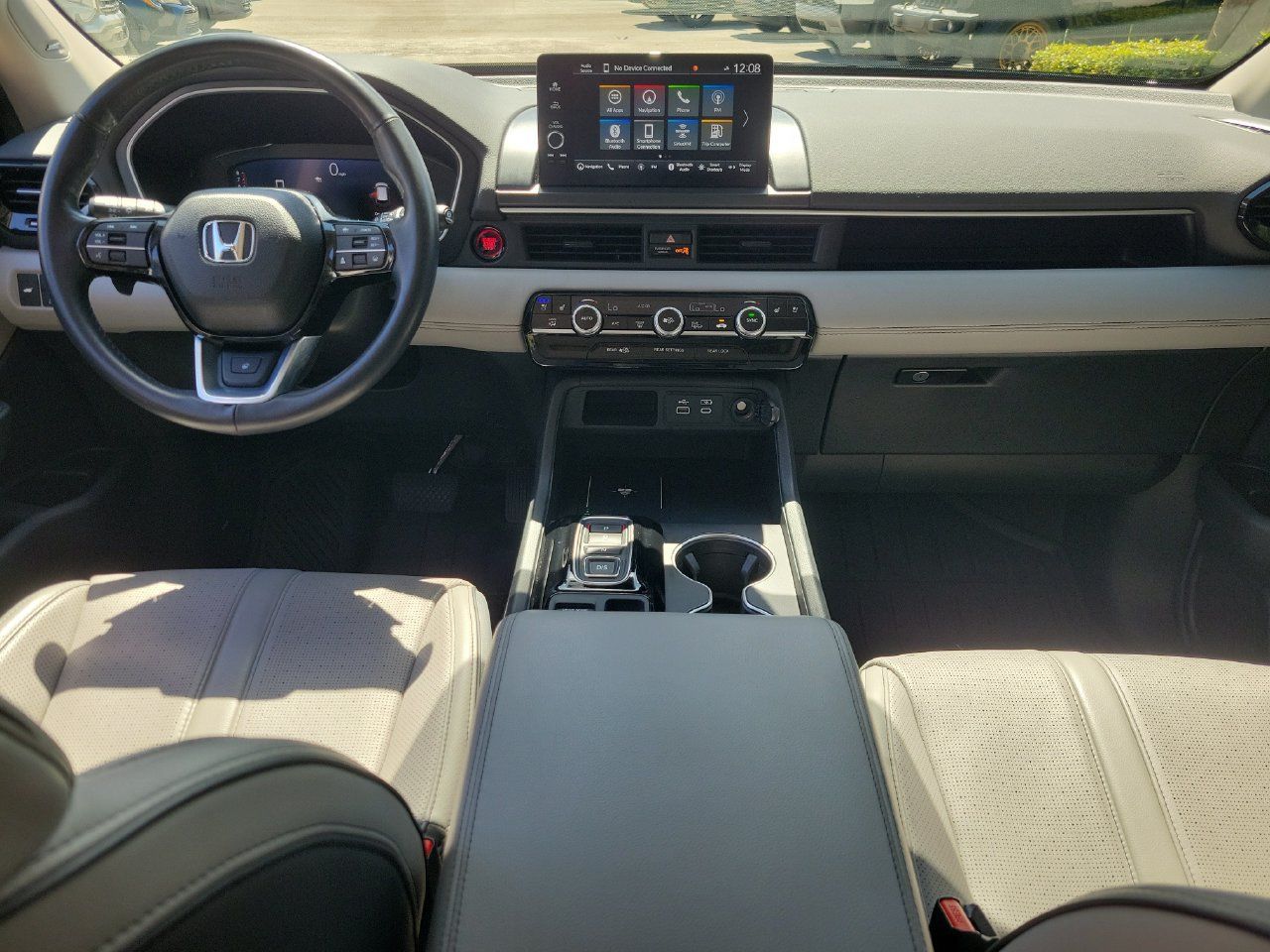 Used 2025 Honda Pilot Elite image 14