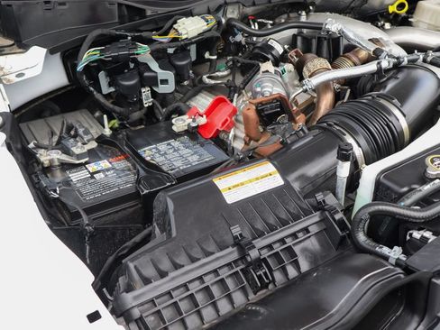 Used 2024 Ford F550 2WD Regular Cab Super Duty w/ XL Chrome Package image 12